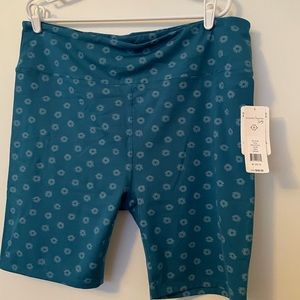 Nanette Lepore compression women’s bike shorts, SZ 3X. NWT. Never worn.